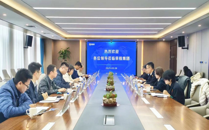 津南区科技局到QY千亿集团调研 共推人工智能产教融合发展