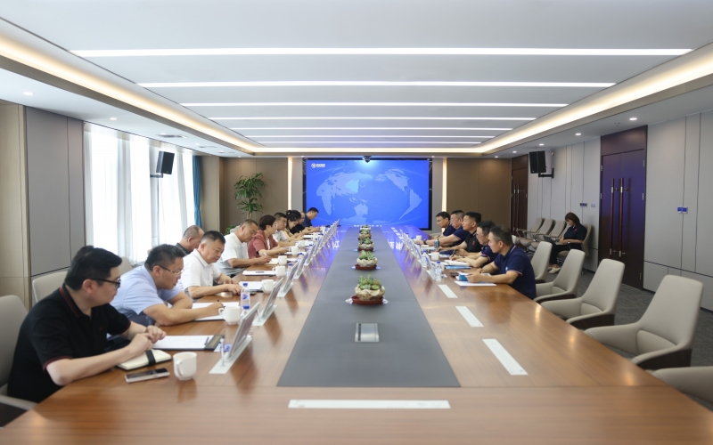 内蒙古自治区锡林郭勒盟正蓝旗委副书记、旗长刘晓敏到访QY千亿集团