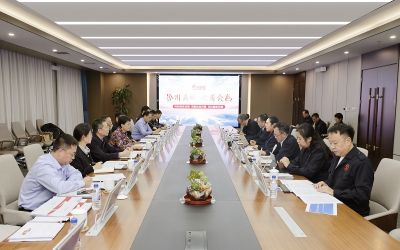 安徽省人大常委会副主任、省工商联主席王翠凤一行到访QY千亿集团